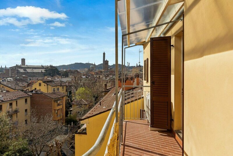 Апартаменты Irnerio 17 - Irnerio Apartments - Black Widow в Болонье