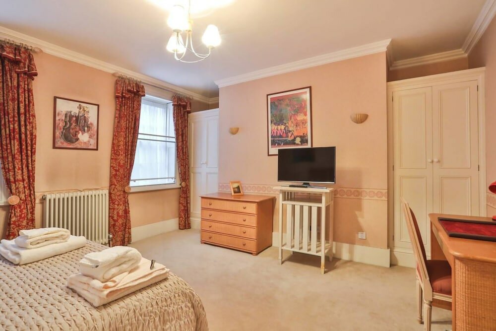 Фото Luxury and Modern Bayswater Apartment