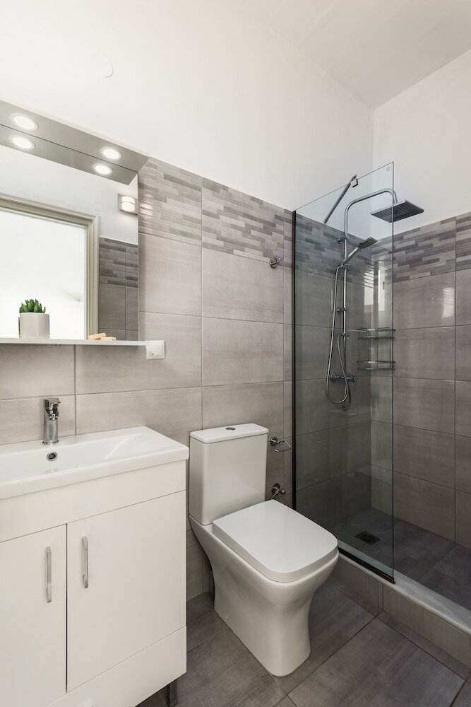 Фото Four-Bedroom Villa Eleni by Konnect, with Private Pool & Stunning Seaview