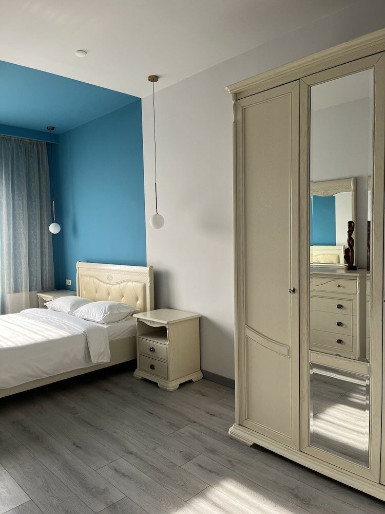 Фото Rooftop City View apartments