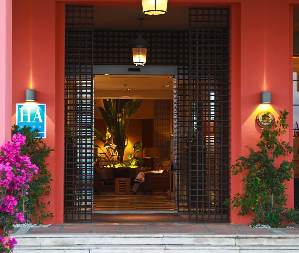 Фото Hotel Mim Sotogrande