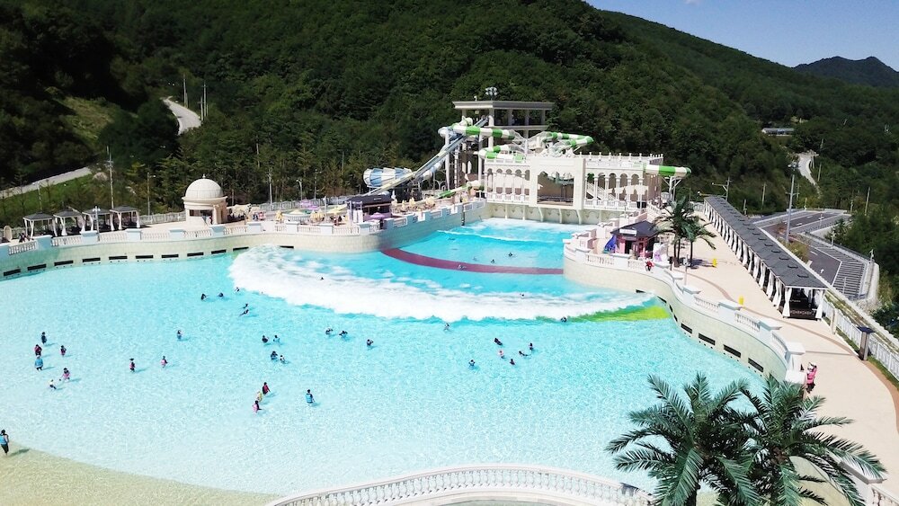 Фото High1 Condominium