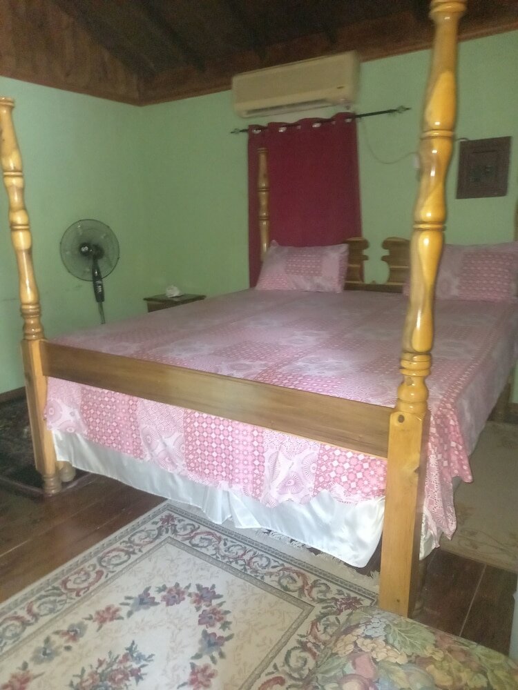 Фото Deano's Cottages