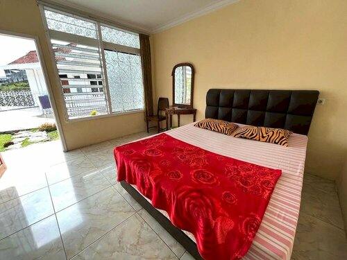 Hotel Oyo 92844 Penginapan Cibodas, Pasuruan, photo