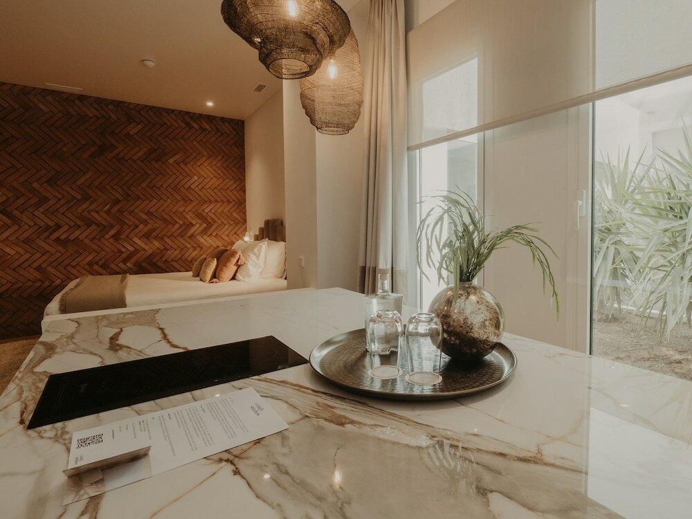 Фото Comfy Studios