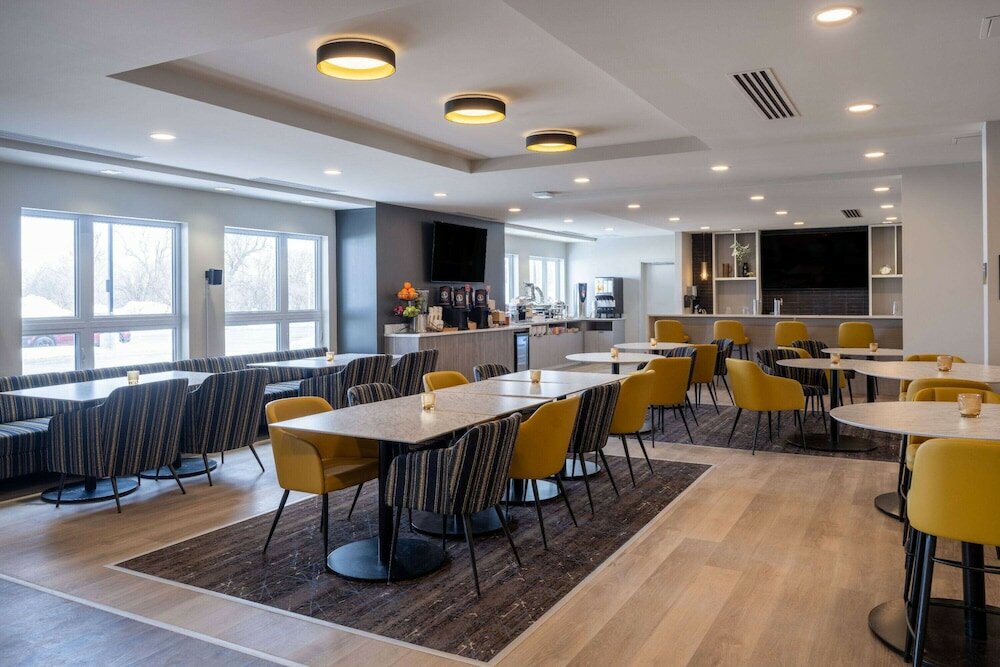 Фото Microtel Inn & Suites by Wyndham Kanata Ottawa West