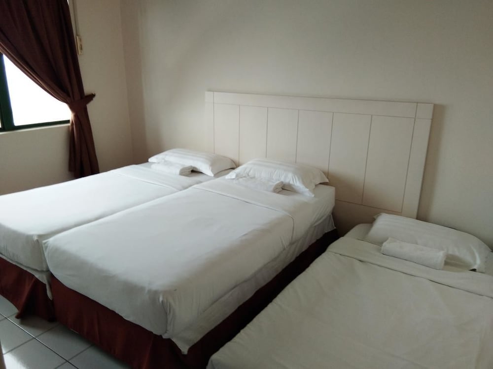 Фото Likas Deluxe 3 Bedroom Apartment