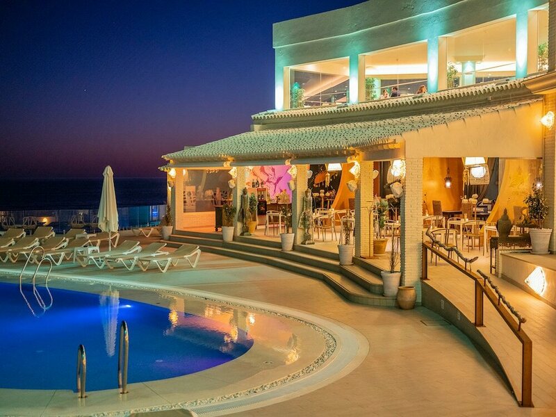 Гостиница On Hotels Oceanfront - Adults Only