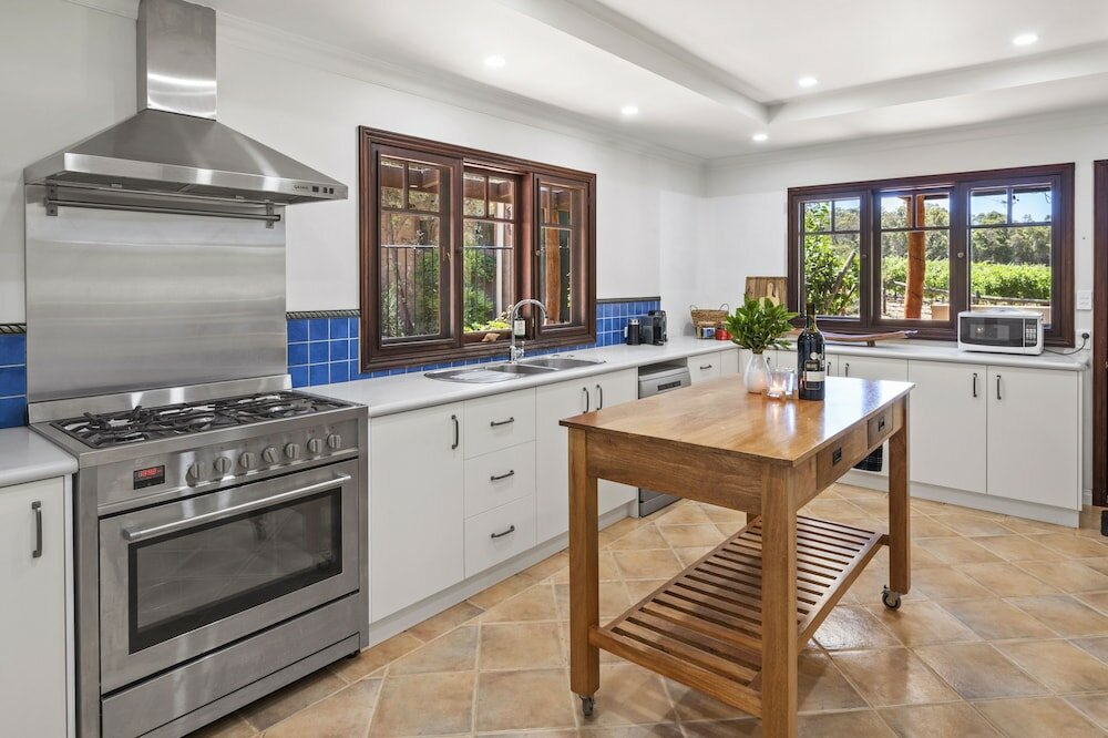 Фото Island Brook Estate Vineyard and Chalets