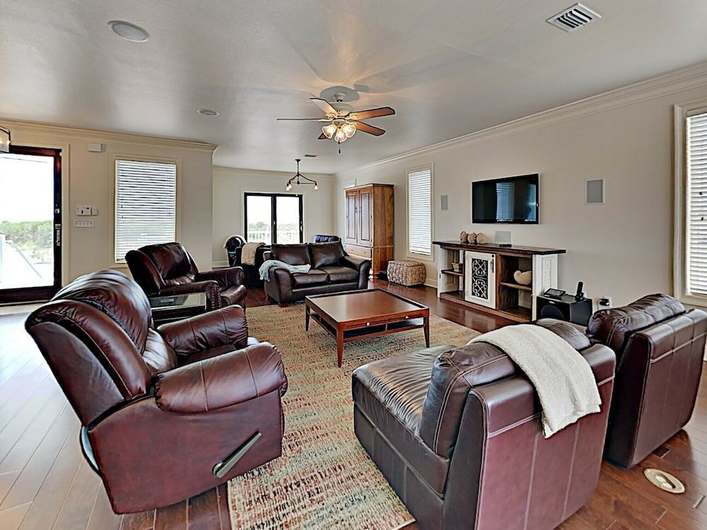 Фото Deja Blue Cove