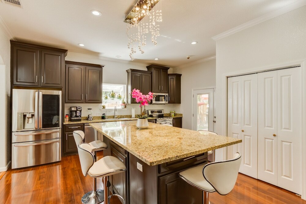 Фото Woodlawn Main-House Downtown Sa