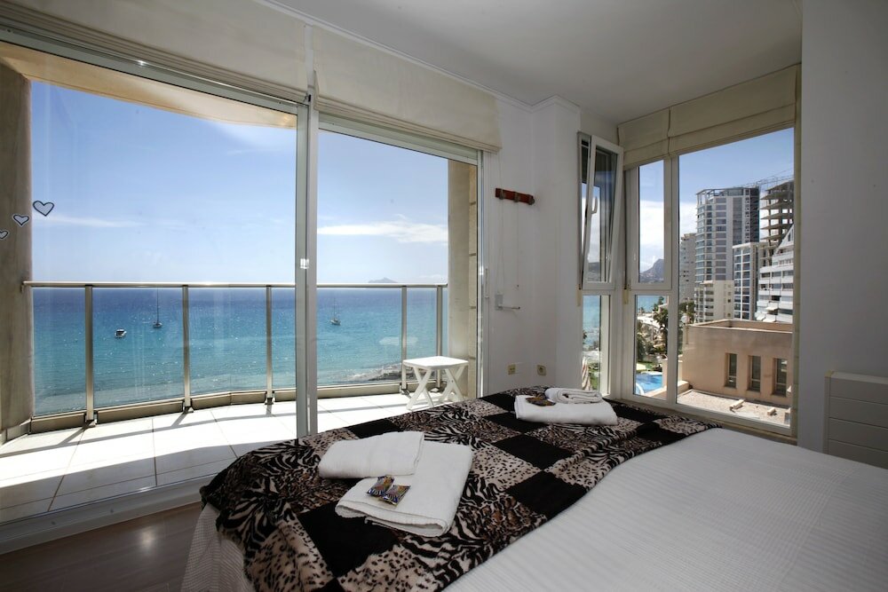 Фото Exclusive Frontline Apt. in Luxury Residence