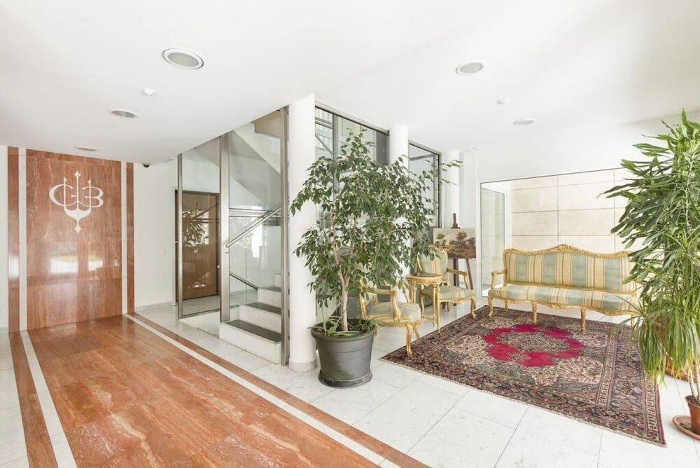 Фото Prestige Du Lac Apartments