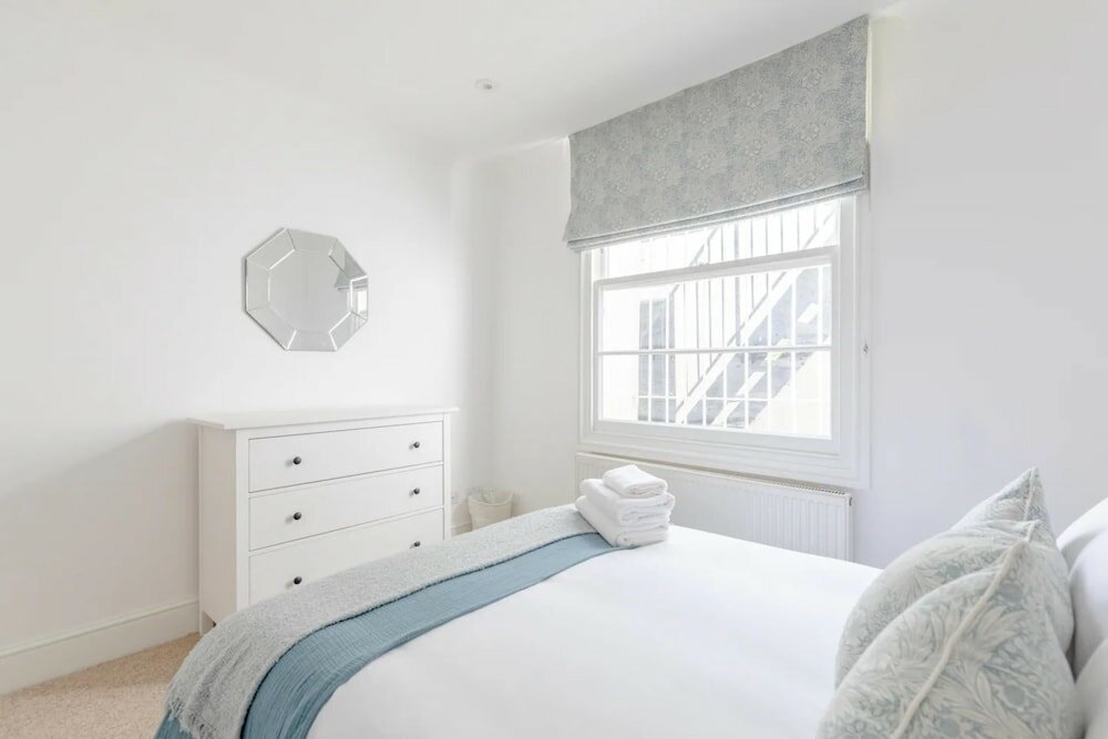 Фото Beautiful & Modern 3 Bedroom Flat - Pimlico!