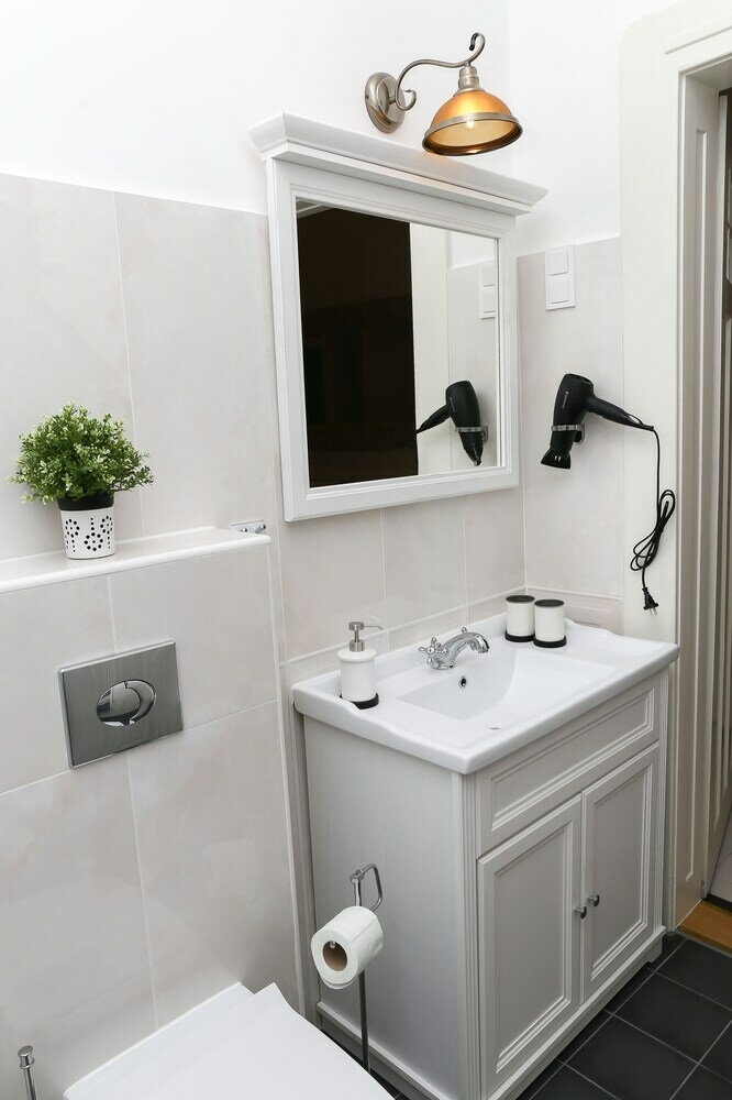 Фото Luxurious Apartment At City Center