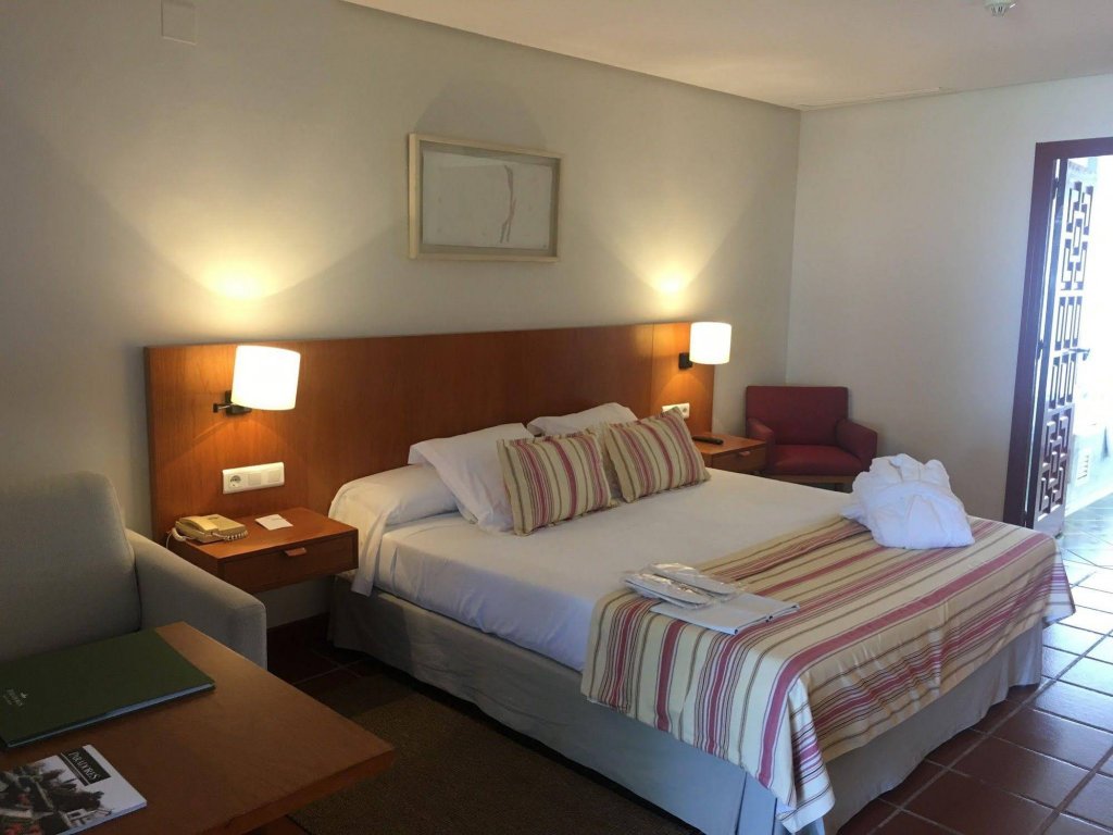 Фото Parador De Nerja