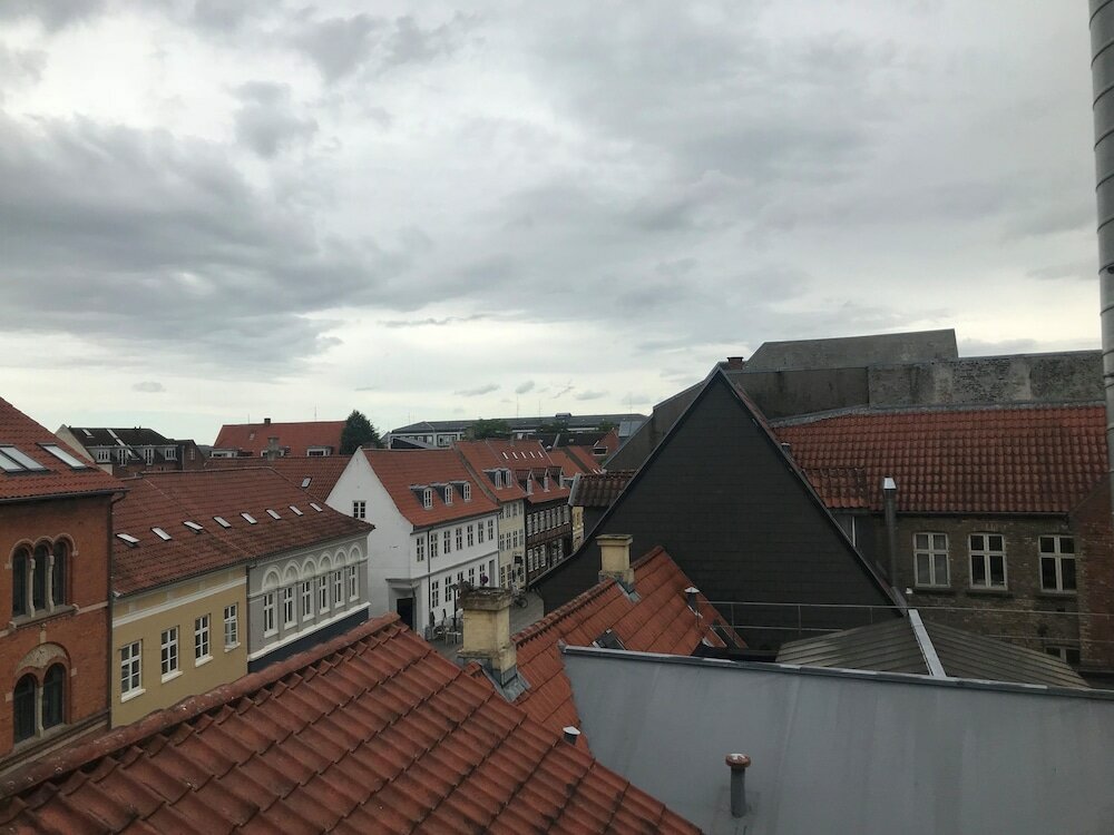 Фото City Hotel Nattergalen Apartments