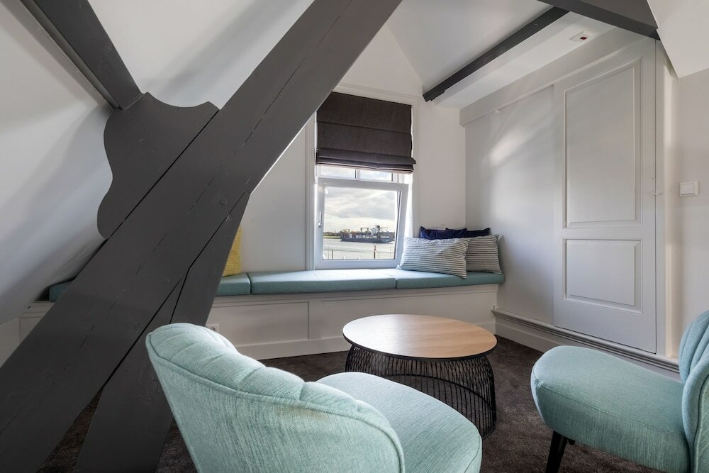 Фото Hotel Maassluis