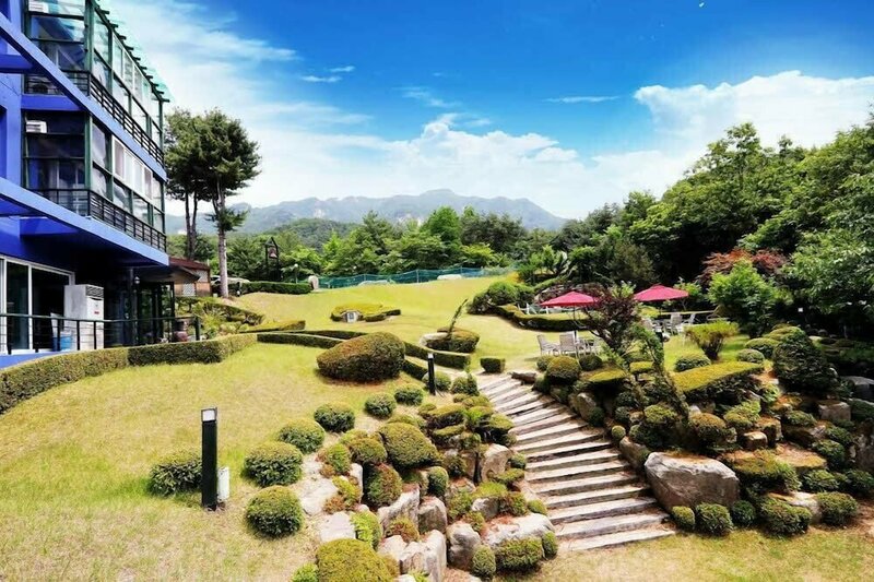 Гостиница Pocheon Saebyeokjong Pension