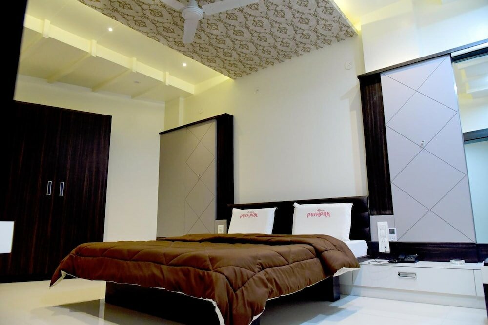 Фото Hotel Pushpak Satara
