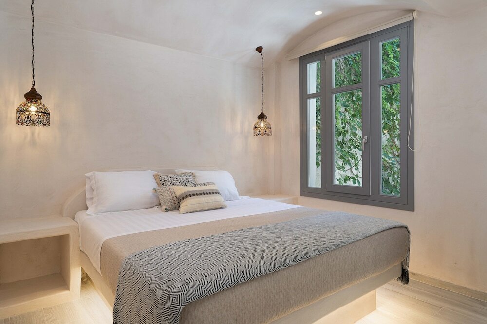 Фото Thousand Stars Suites & Rooms