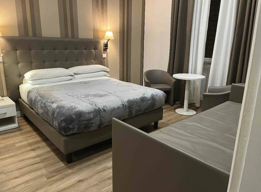 Фото Camere con vista sul Chiostro Di Michelangelo