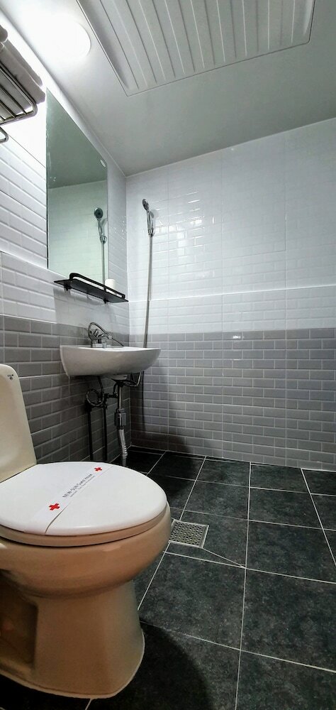 Фото New Sun Guesthouse Myeongdong