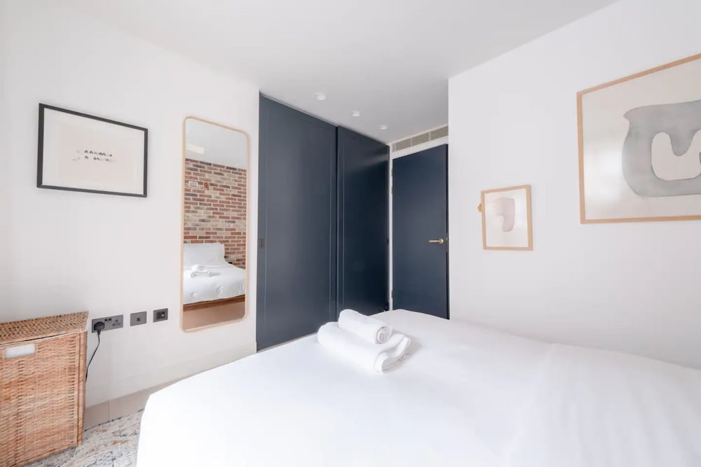 Фото Gorgeous Central London 2bd Flat - Soho