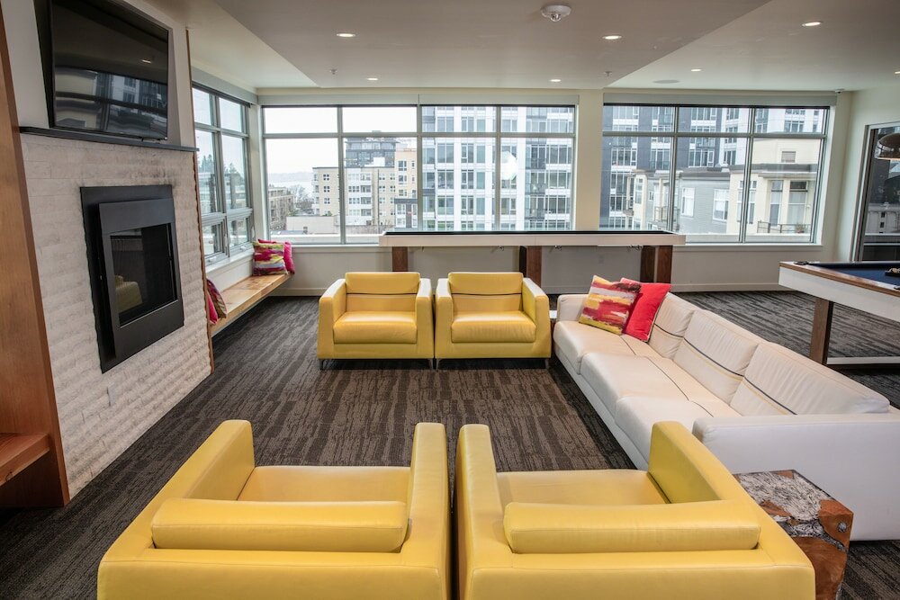 Фото Domicile Suites at Venn on Main