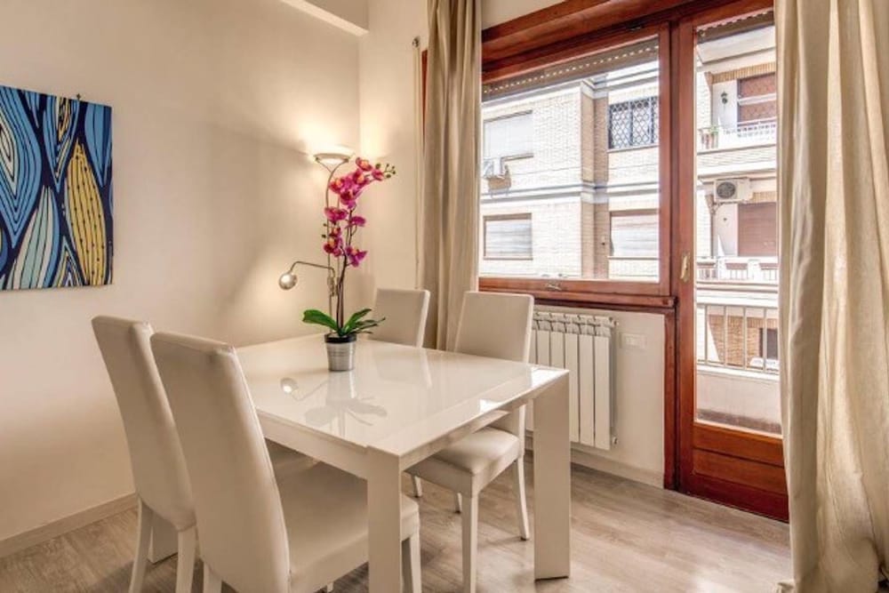 Фото Retro2 Vaticano-max 4 pax