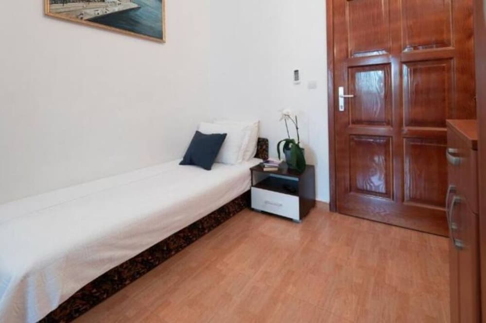 Фото Mediterranean Guest House Balkan