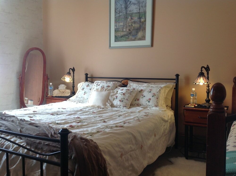 Фото Stony Rise Cottage B&b