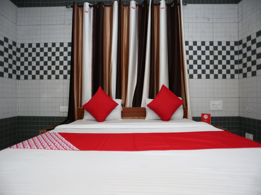 Фото Oyo 28835 Hotel Star