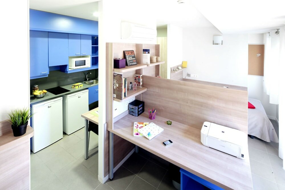 Фото Colegio Mayor La Concepción - Campus Accommodation