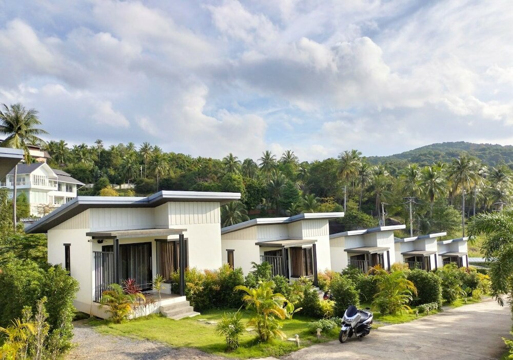 Фото Naiwok Hills