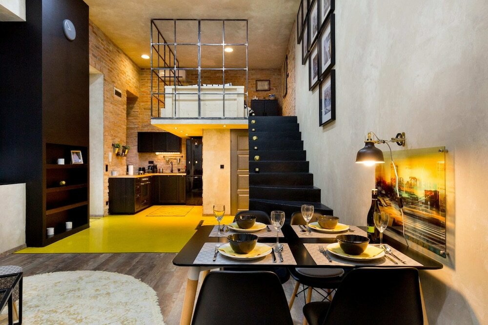 Фото Bright Warwick Chambers Apartment