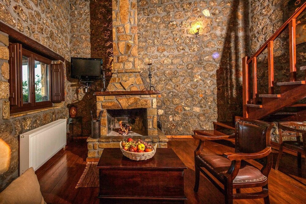 Фото Pera Alonia Guest House