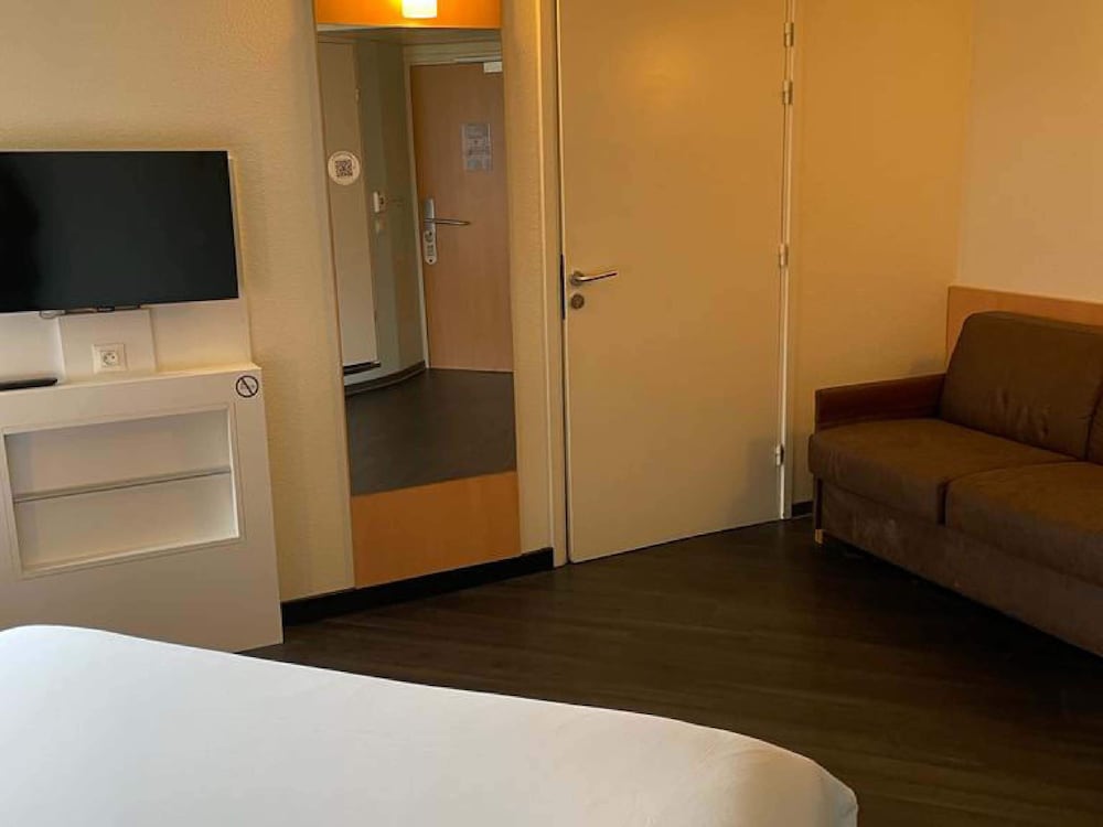 Фото Ibis Paris Orly Rungis