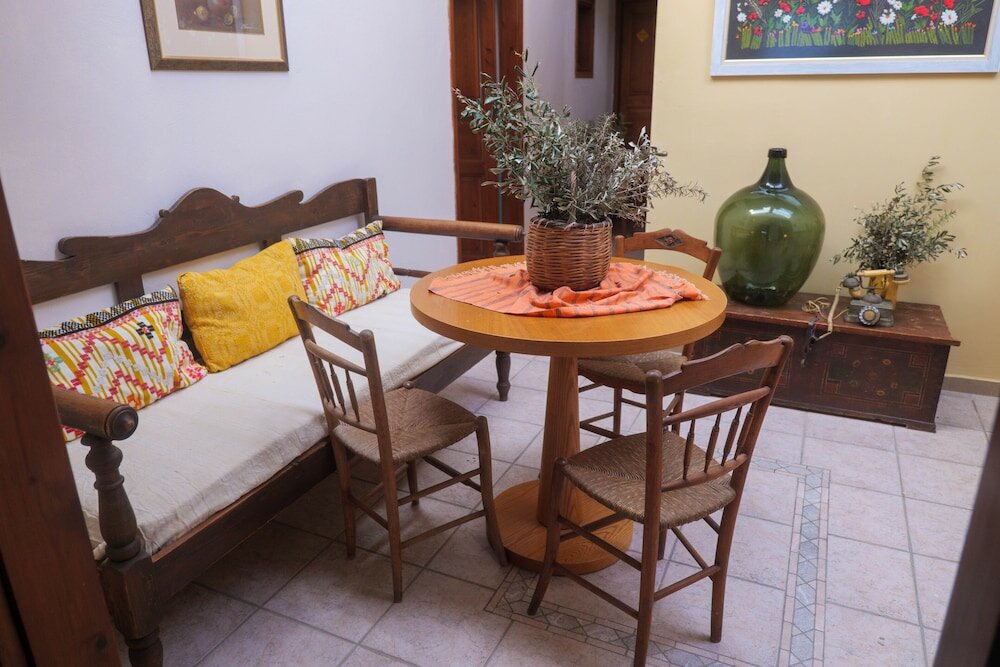 Фото Amnisiades Apartments