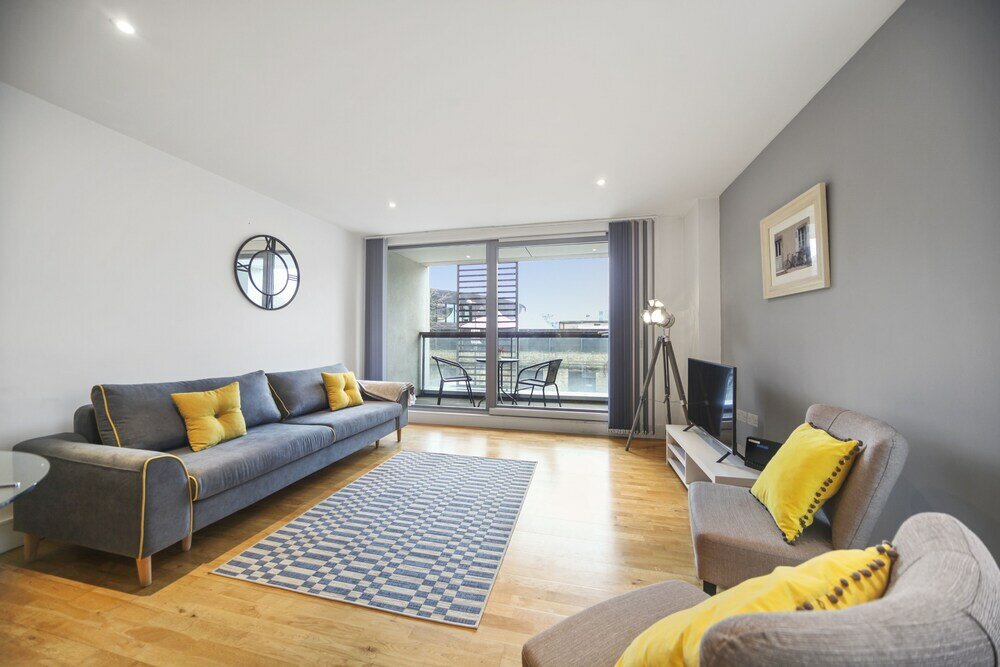 Фото 2 Bed Executive Apartment Near Camden Market with WiFi