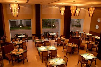 Фото Radha Regent Bengaluru