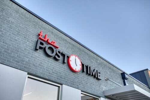 Гостиница Post Time Inn в Карлсбаде