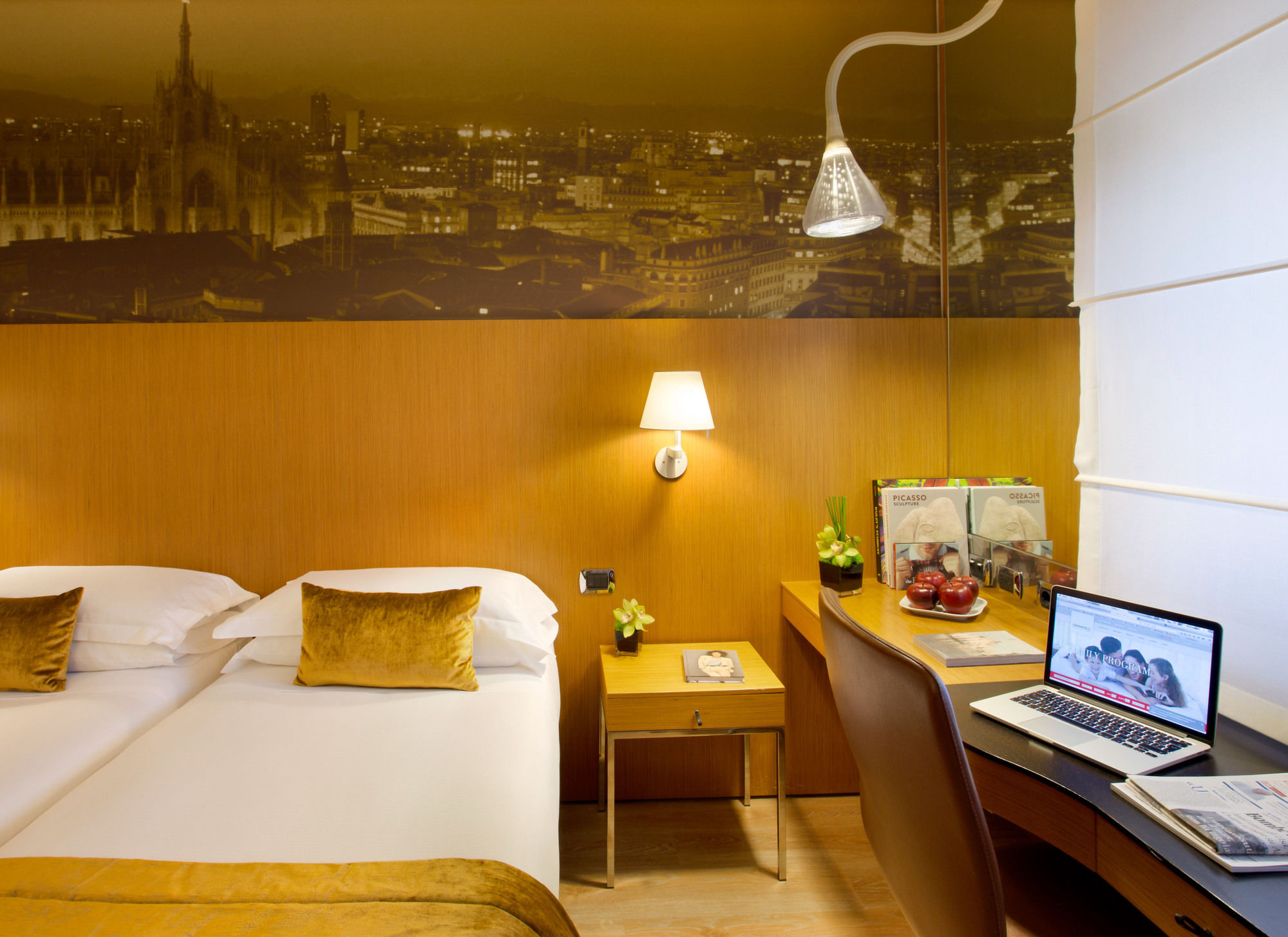 Фото Starhotels Tourist