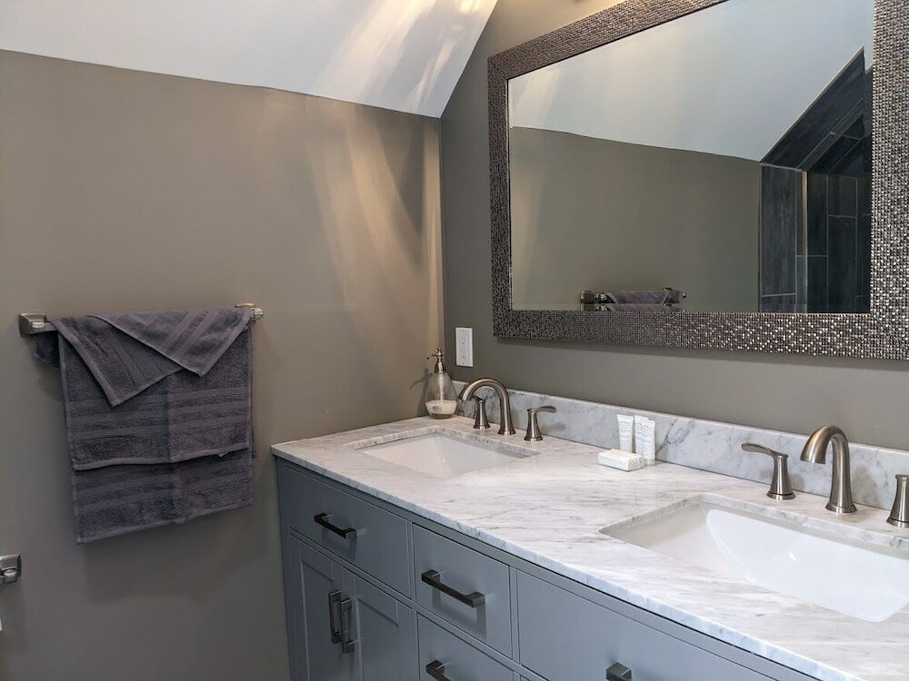 Фото Stratford Suites - 66 Daly Ave