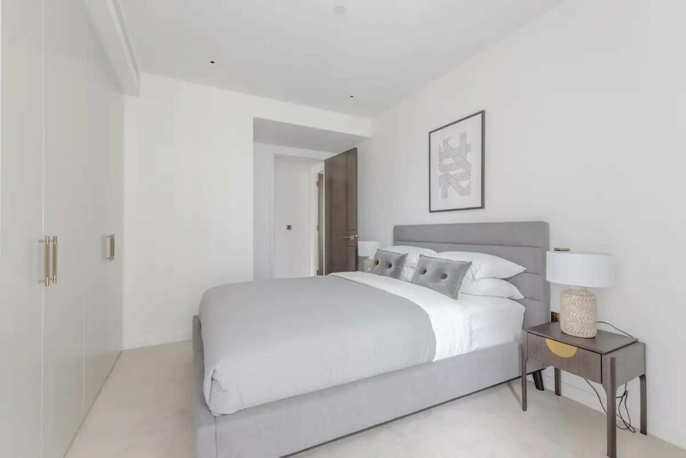 Фото Luxurious 2bd Flat by the River - Vauxhall