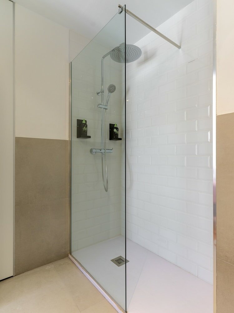 Фото Limehome Madrid Calle Fomento