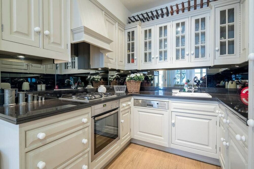 Фото Lovely 3 bedroom house South Kensington