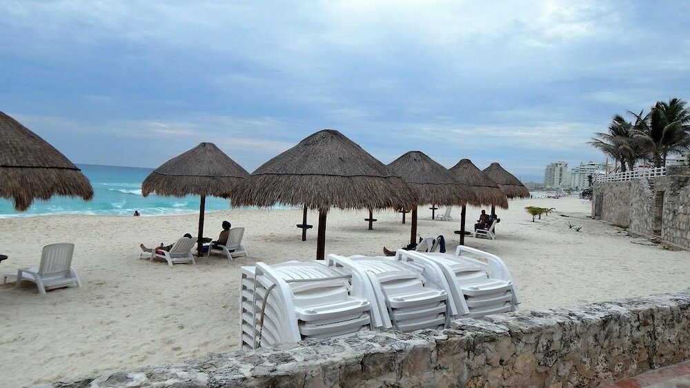 Фото Solymar Cancun Condos