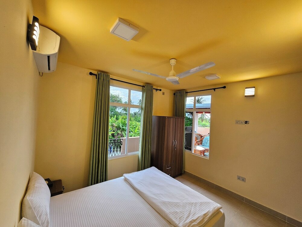 Фото White Sand Inn