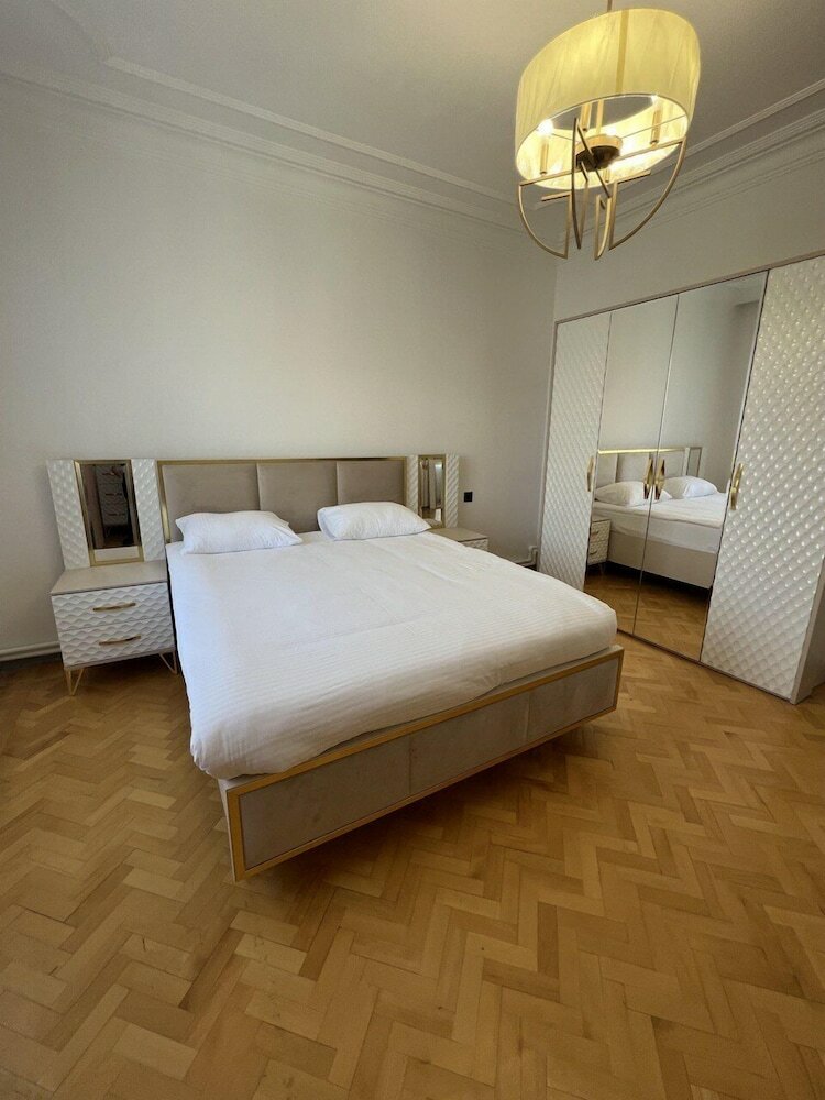 Фото Mansion Hotel Yerevan